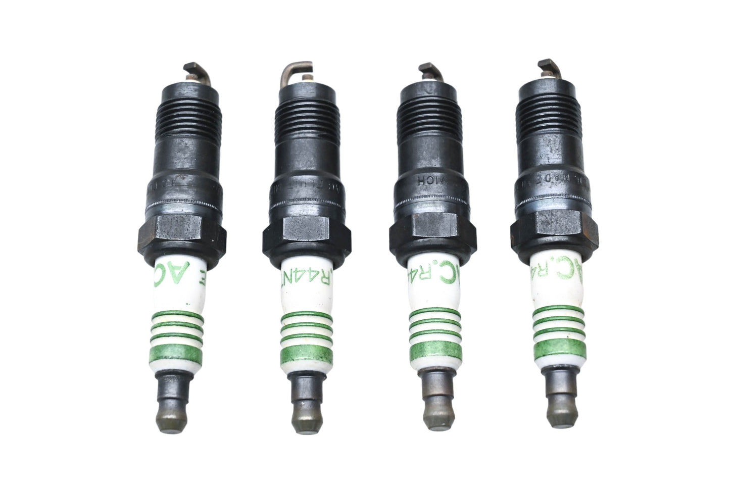 ACDelco R44NTSE, 5614001 Spark Plugs Qty 4 NOS