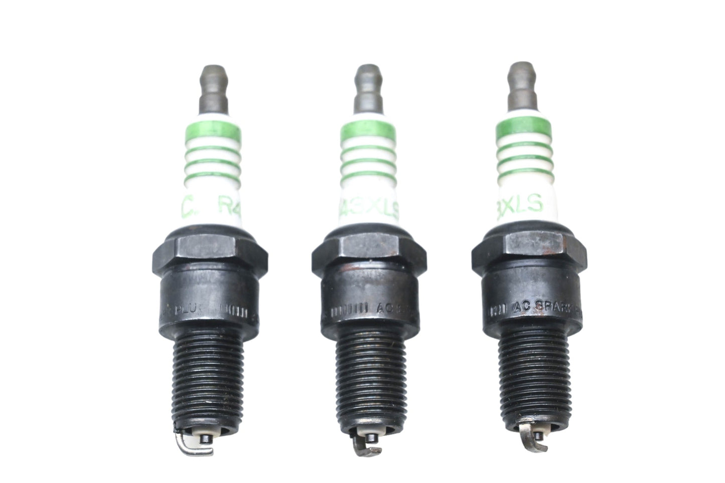 ACDelco R43XLS, 5613522 Spark Plugs Qty 3 NOS