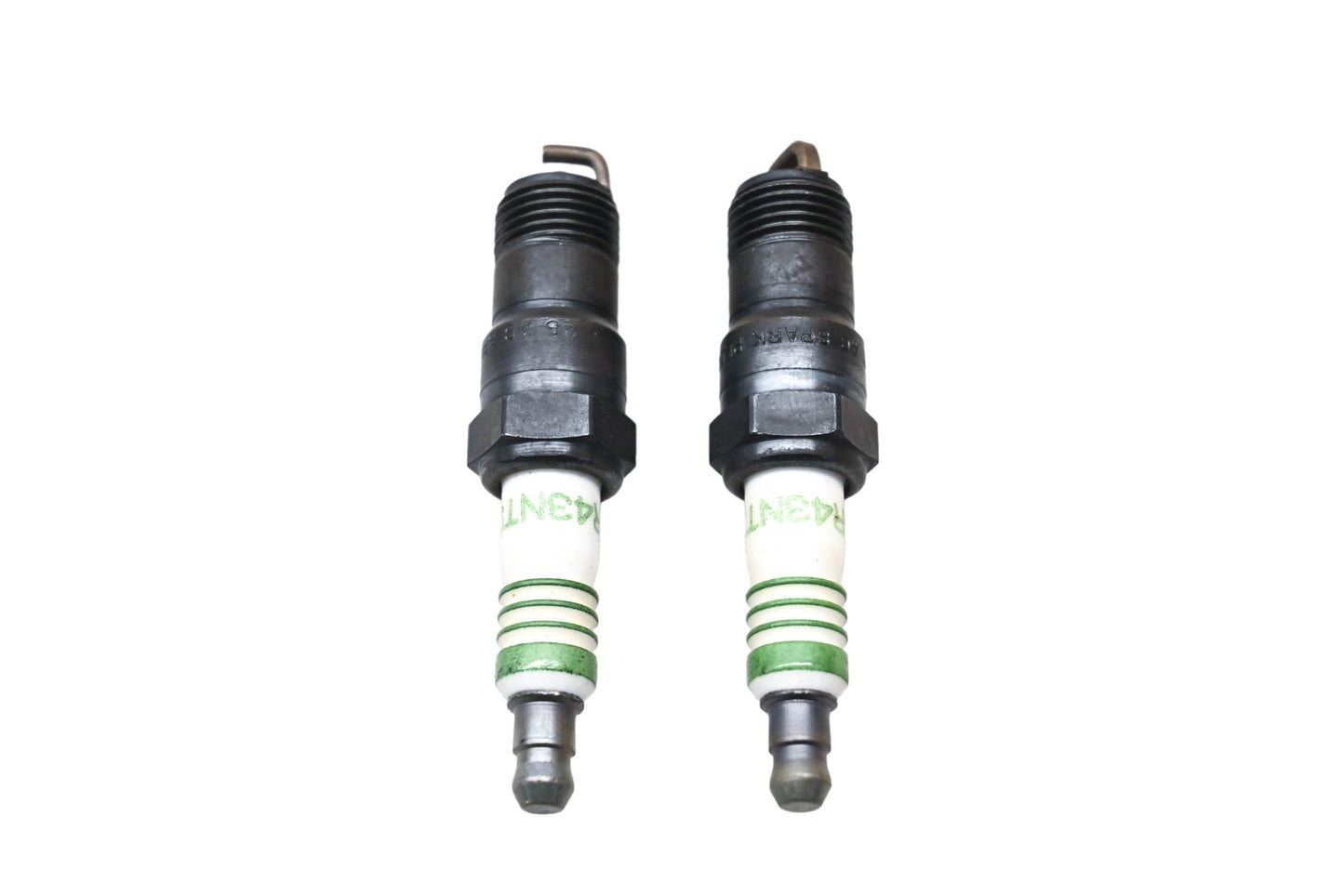 ACDelco R43NTS6, 5163795 Spark Plugs Qty 2 NOS