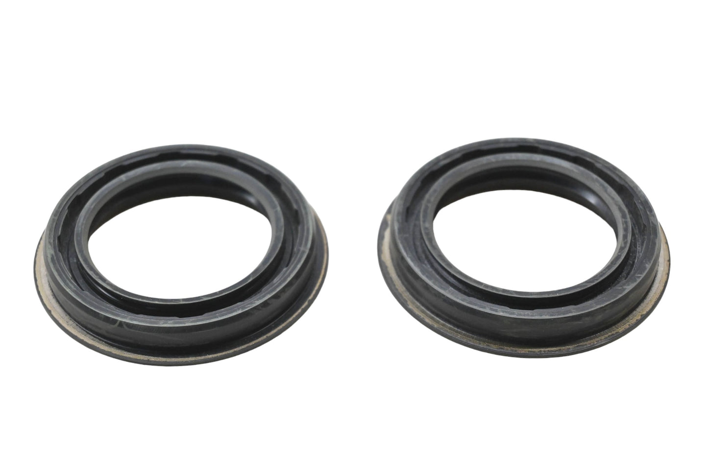 CR 17789 Oil Seal Qty 2 NOS