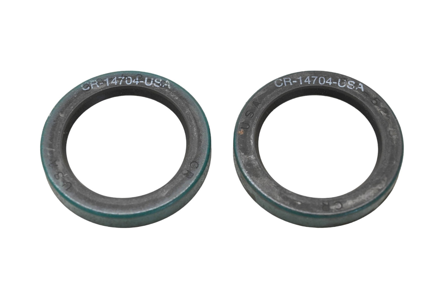 CR 14704 Oil Seals Qty 2 NOS