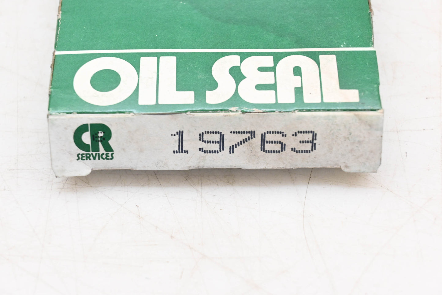 CR 19763 Oil Seals Qty 2 NOS