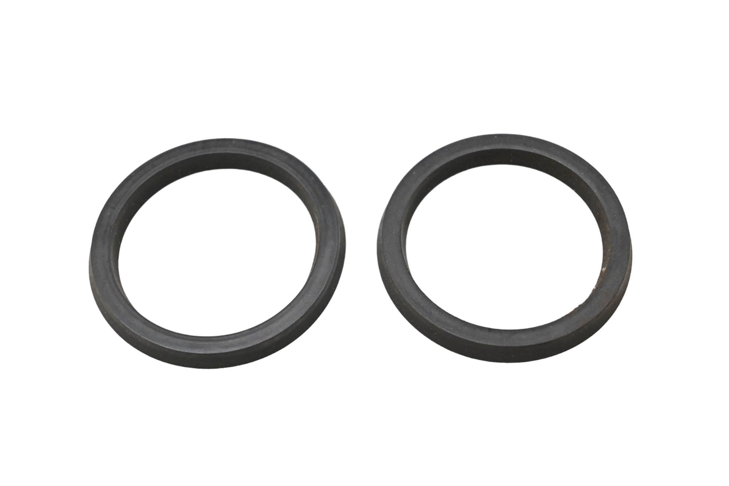 CR 711818 Oil Seals Qty 2 NOS