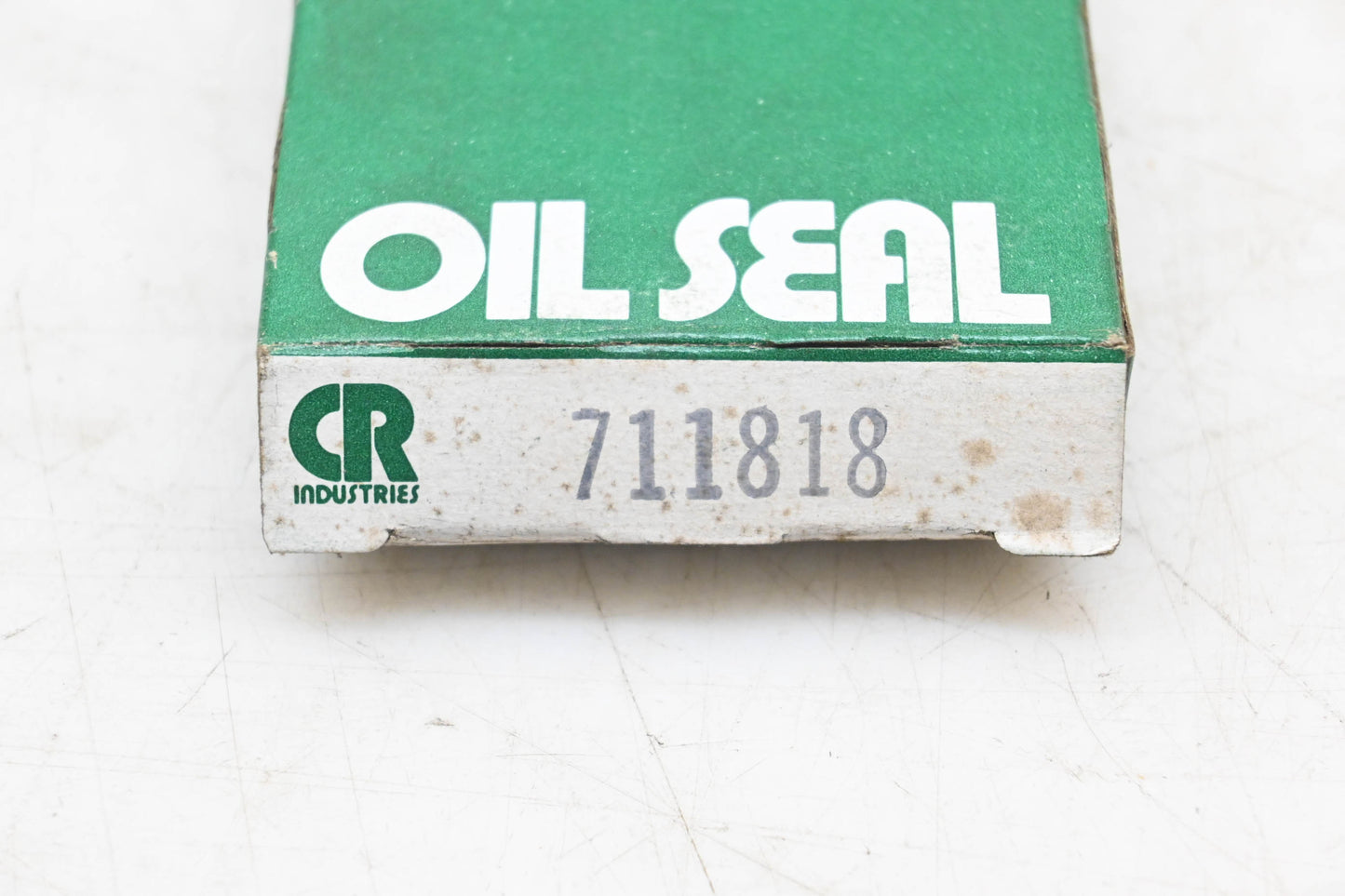 CR 711818 Oil Seals Qty 2 NOS