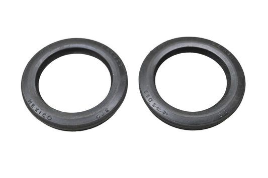 CR 550247 Oil Seals Qty 2 NOS