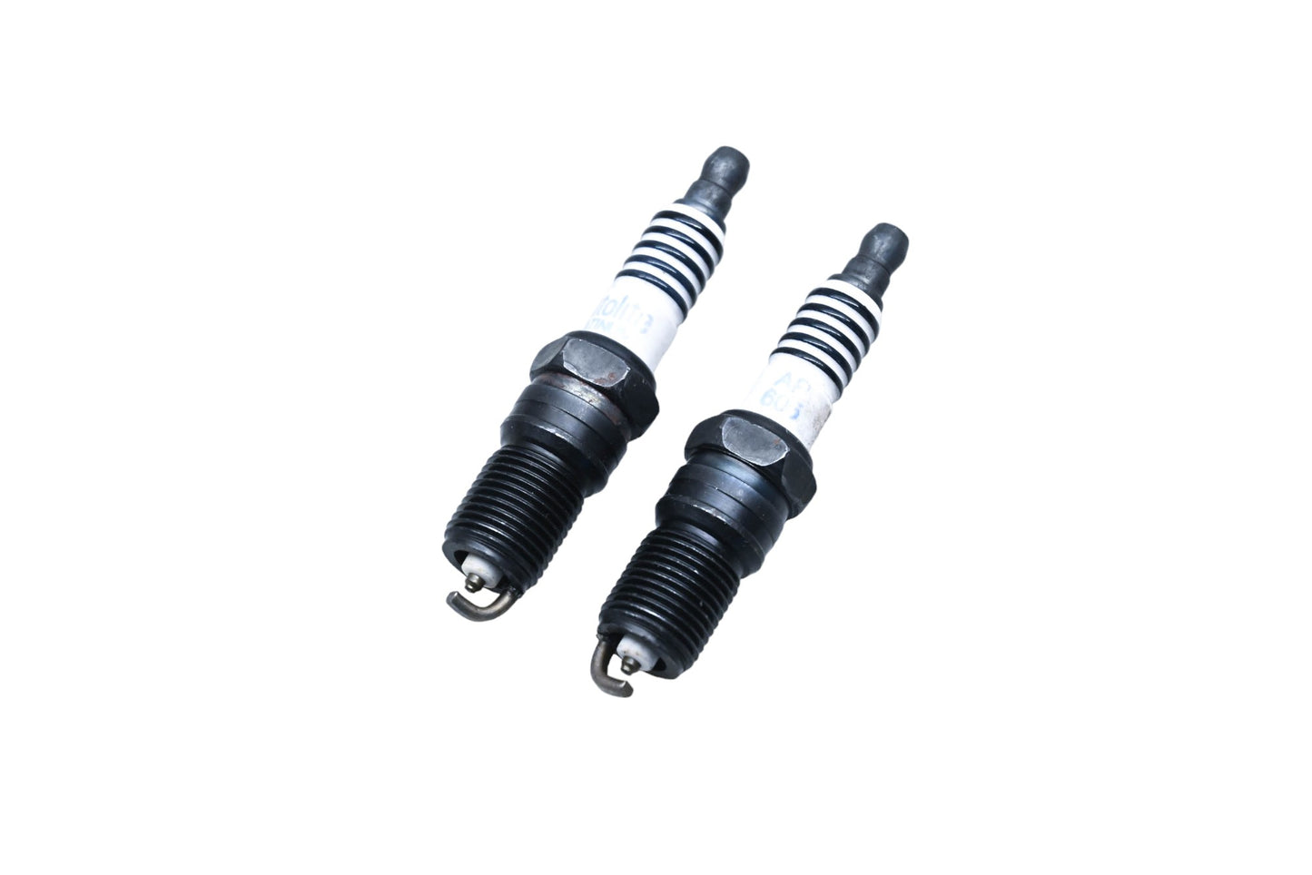 Autolite AP605 Platinum Spark Plugs Qty 2 NOS