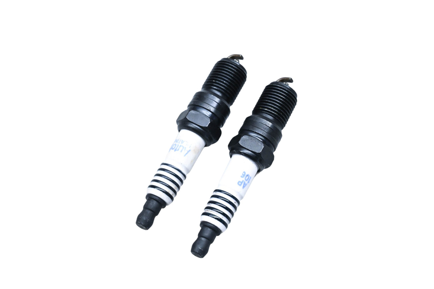 Autolite AP106 Platinum Spark Plugs Qty 2 NOS