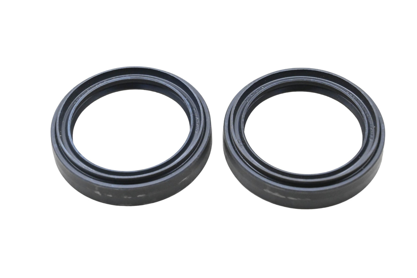 CR 19612 Oil Seals Qty 2 NOS