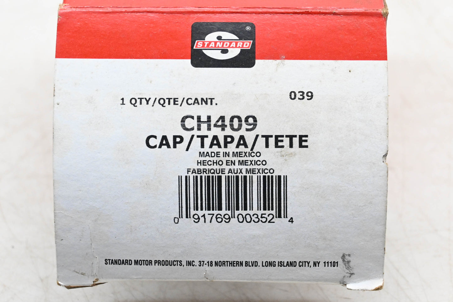 Standard CH409 Distributor Cap NOS