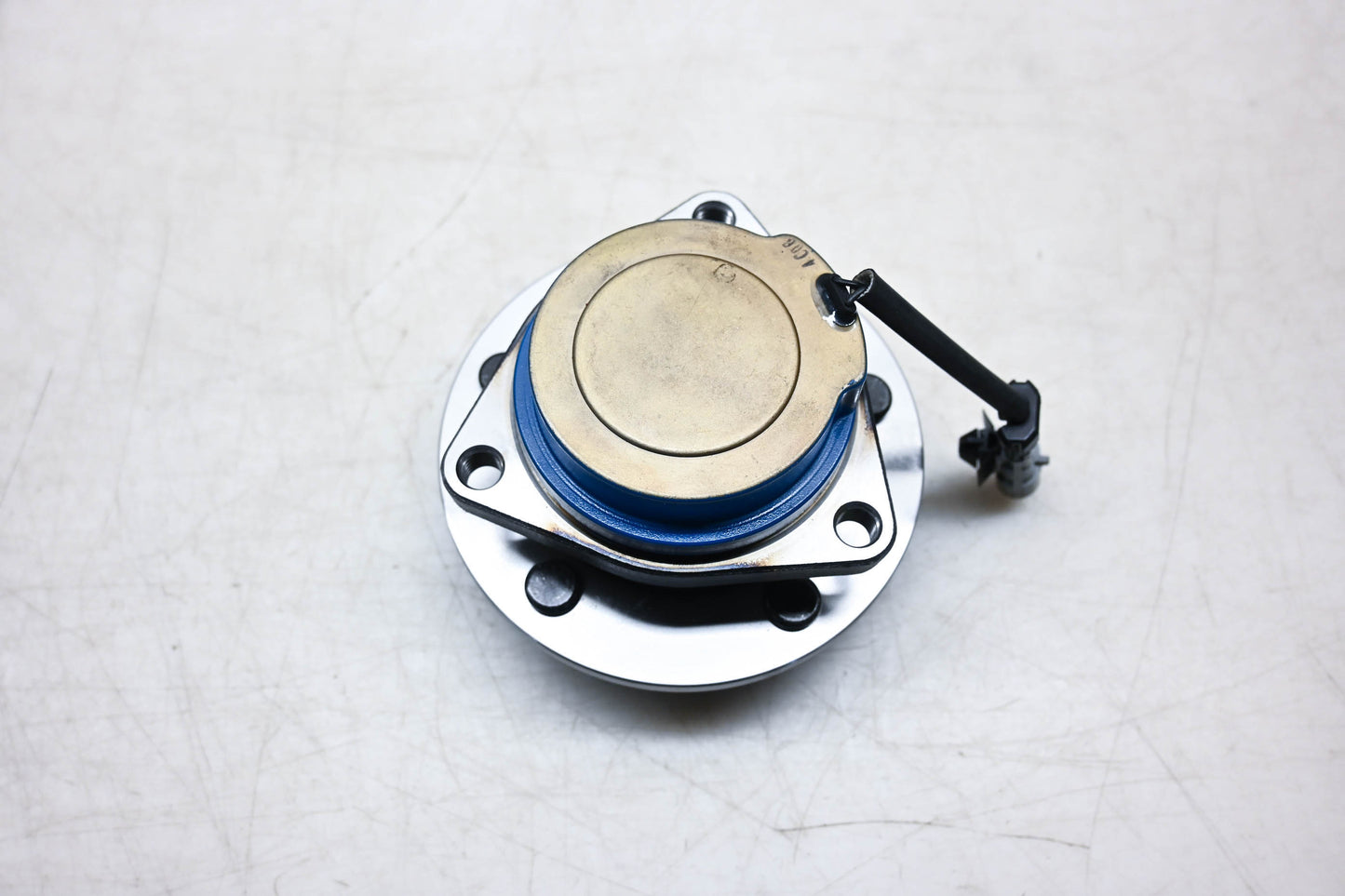 Moog 512246 Wheel Bearing and Hub Assembly NOS