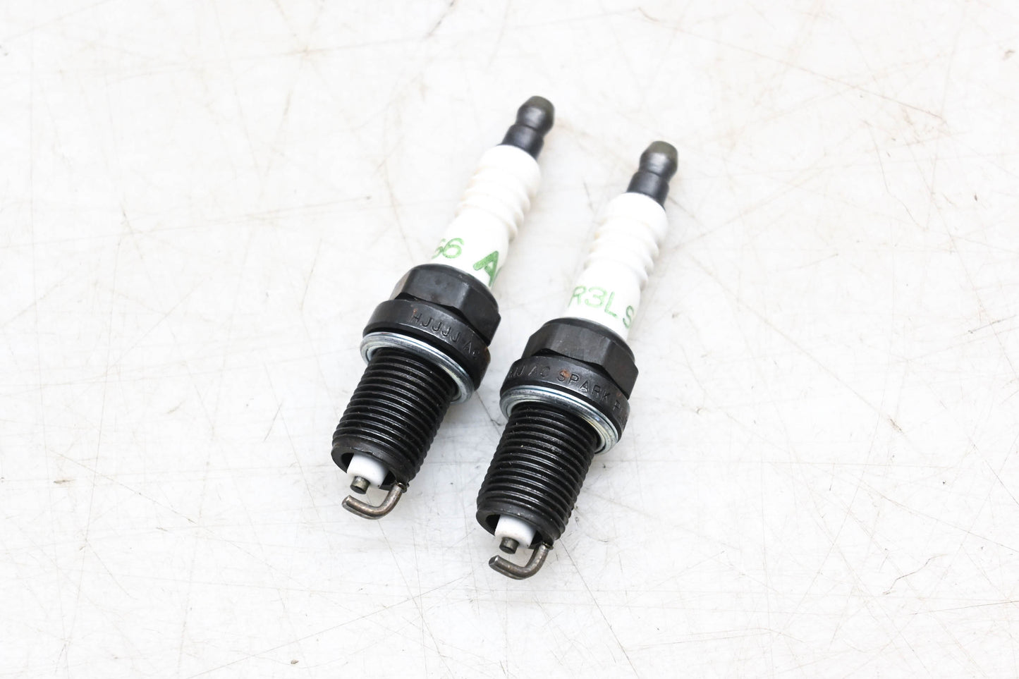 ACDelco FR3LS6, 5614000 Spark Plugs Qty 2 NOS