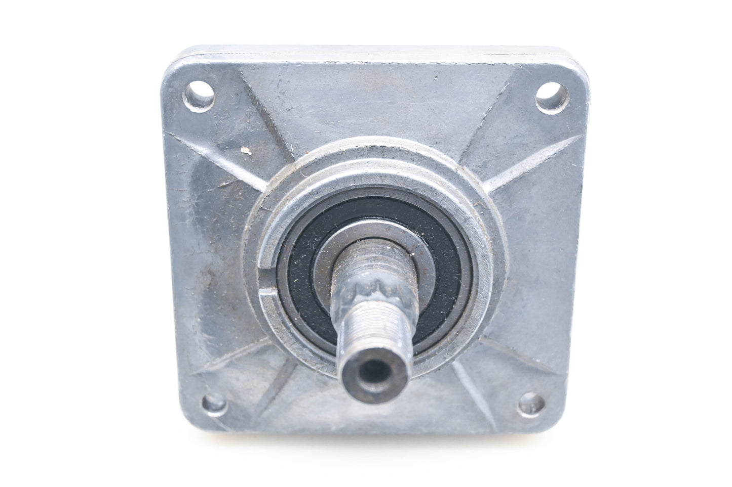 MTD 918-0241 Spindle Assembly