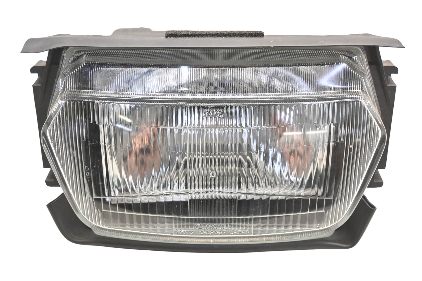 New OEM Suzuki 35100-20C10-999 Koito Headlight Assembly 12v 60/55w NOS