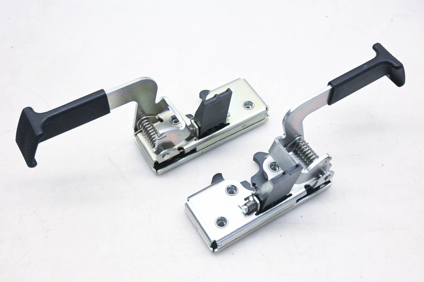 New OEM Polaris 2207733, 2207734 Door Lock & Latch Kit NOS