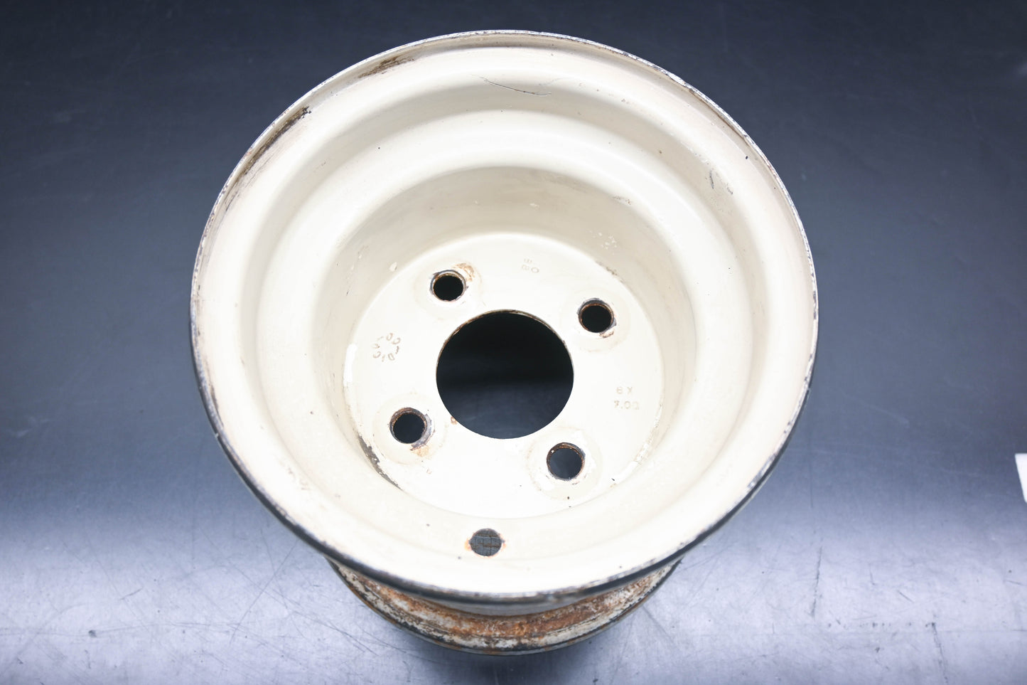 Aftermarket YM001-14 White Steel Rim 8x7.00 4x88mm