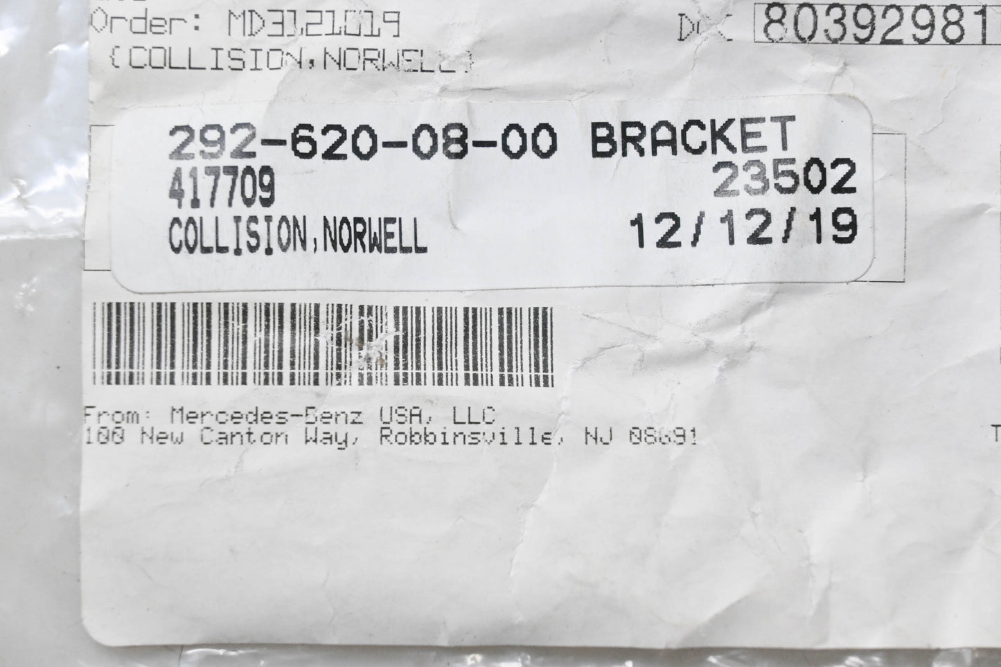New OEM Mercedes-Benz 292-620-08-00 Center Brace Bracket NOS