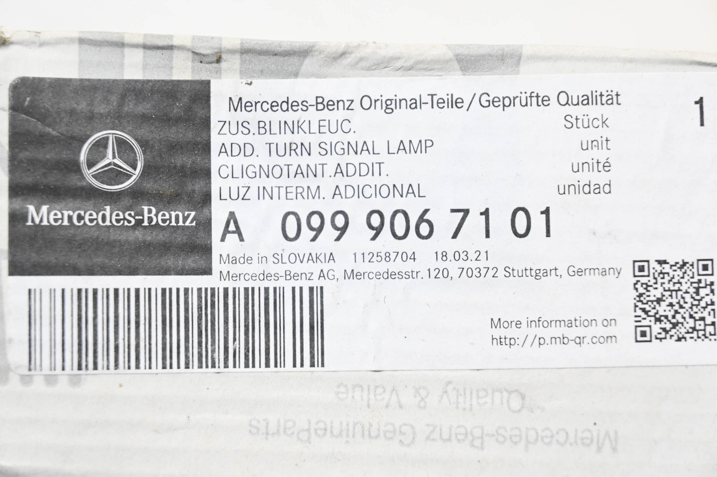 New OEM Mercedes-Benz 099 906 71 01 Turn Signal Lamp NOS