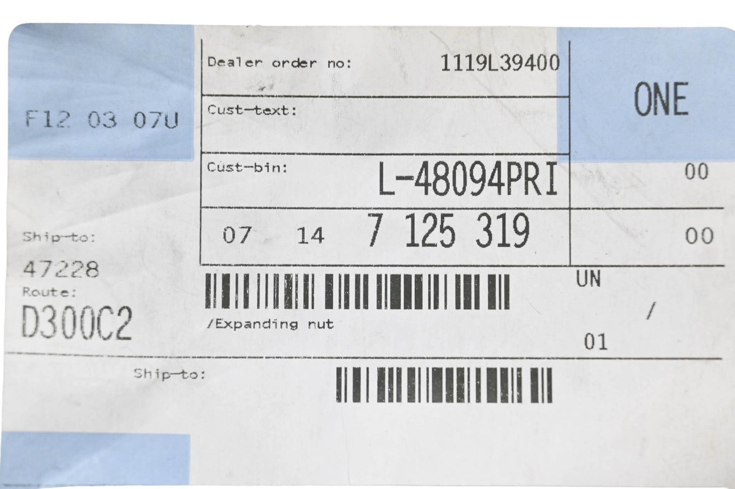 New OEM BMW 07 14 7 125 319 Expanding Nut NOS