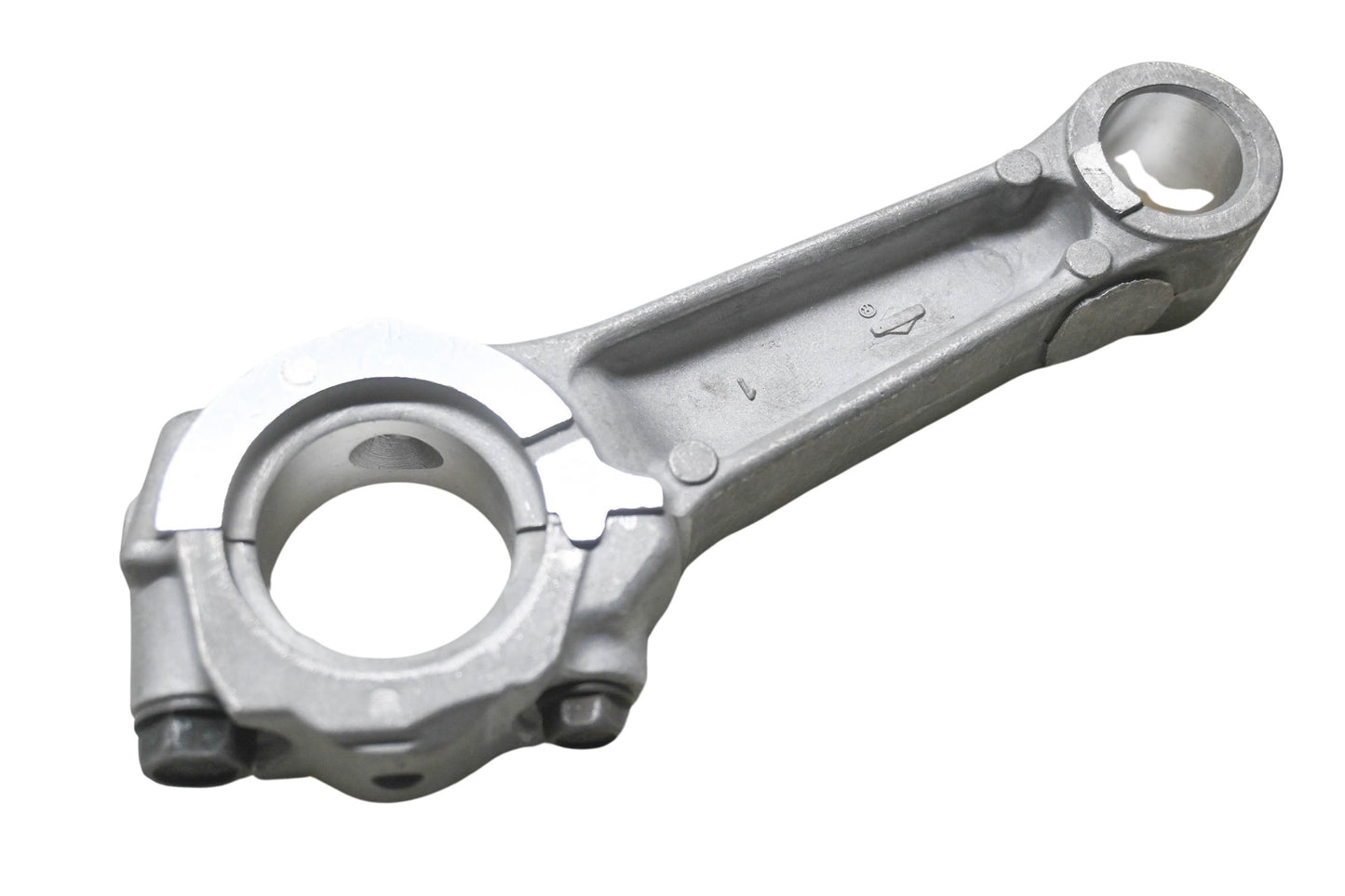 New OEM Briggs & Stratton 494504S Connecting Rod NOS