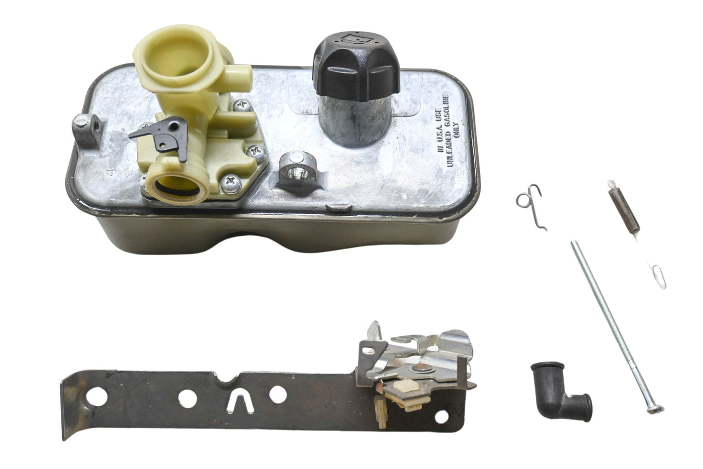 New OEM Briggs & Stratton 495912 Fuel Gas Tank & Carburetor Assembly NOS