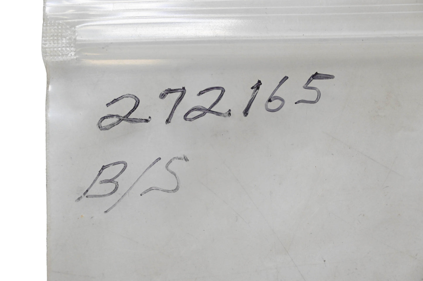 New OEM Briggs & Stratton 272165 Gasket NOS