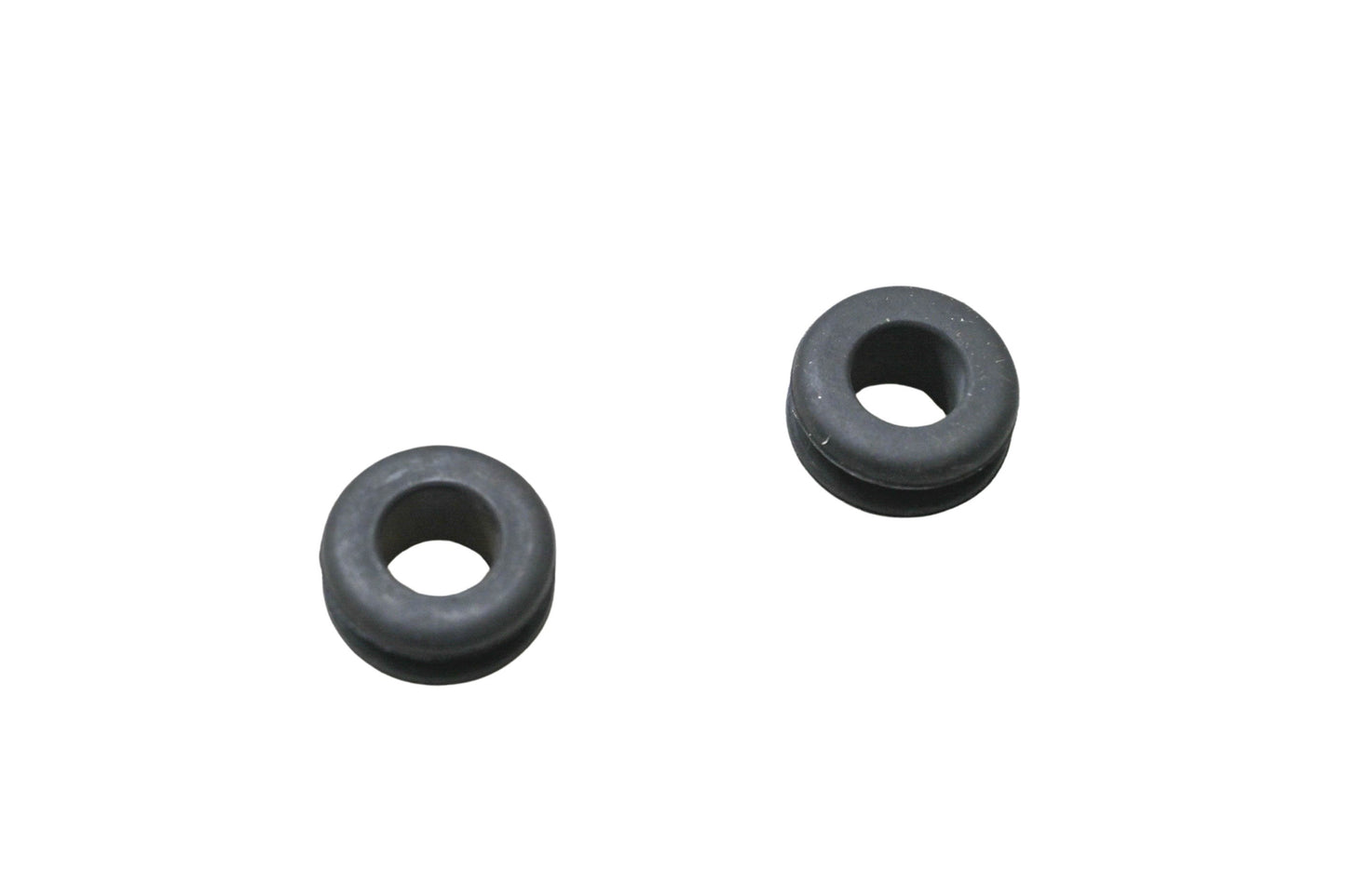 Toro 237-136 Rubber Grommets Qty 2 NOS