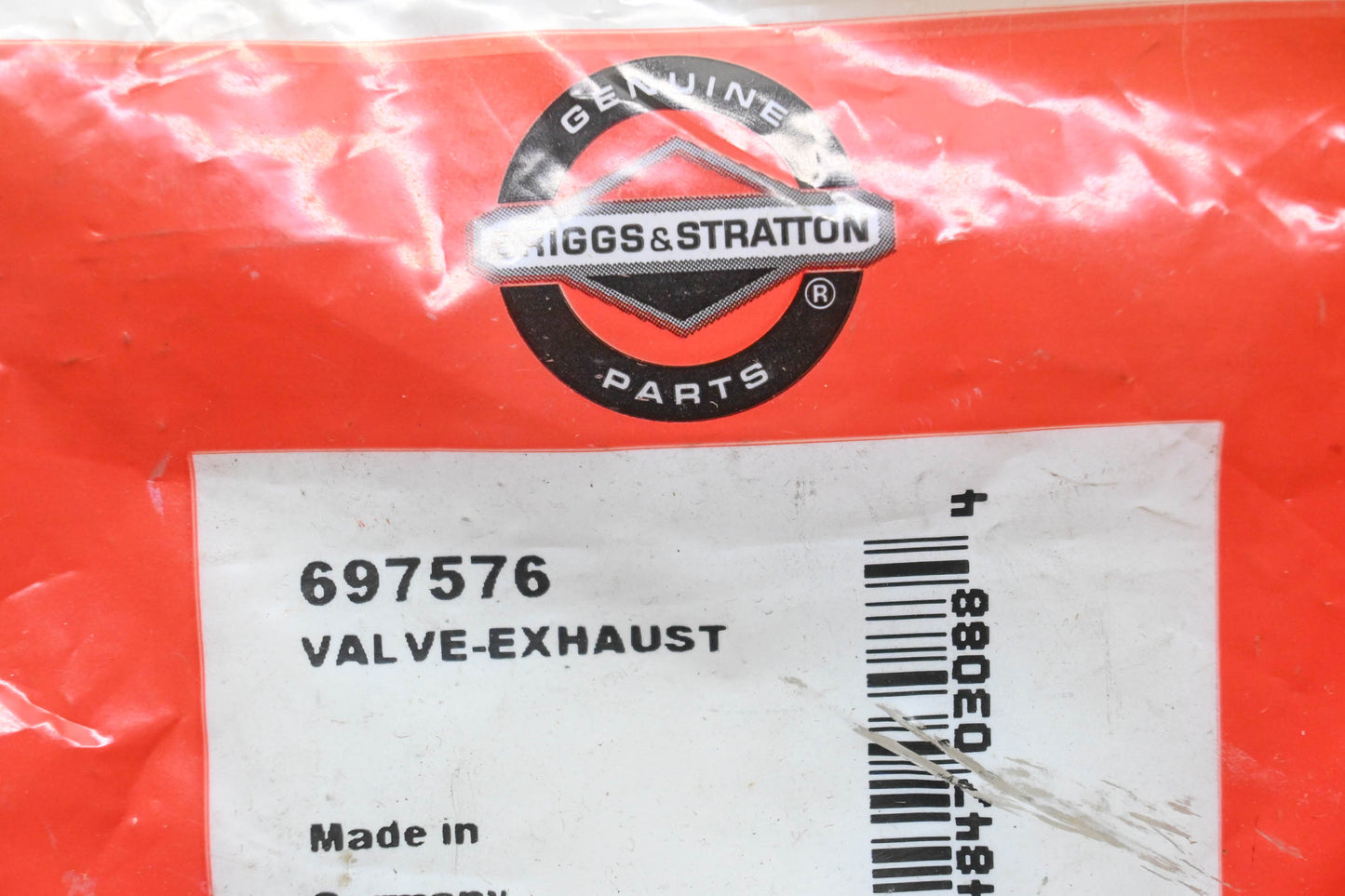 New OEM Briggs & Stratton 697576 Exhaust Valve NOS