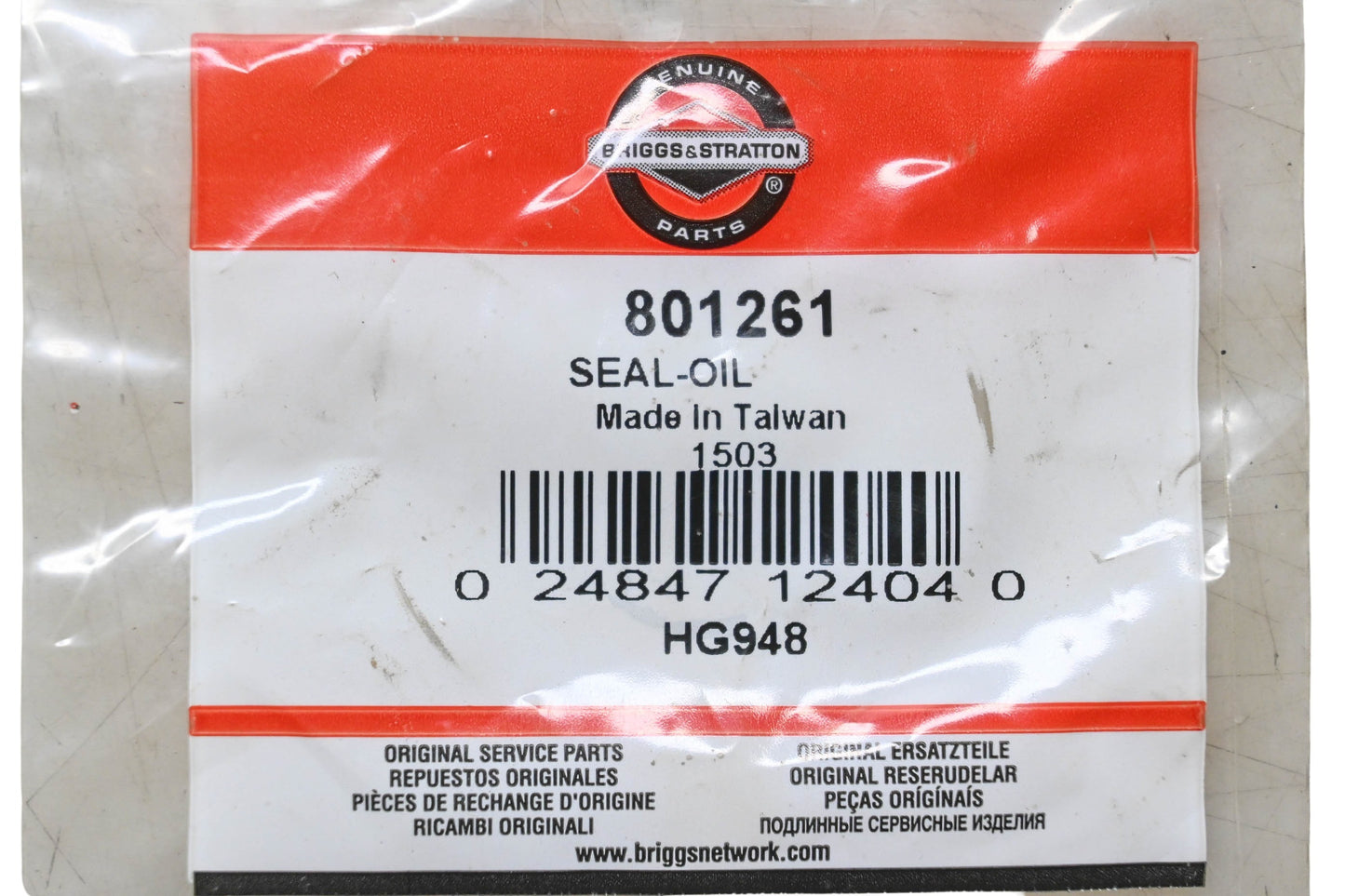 New OEM Briggs & Stratton 801261 Oil Seal NOS