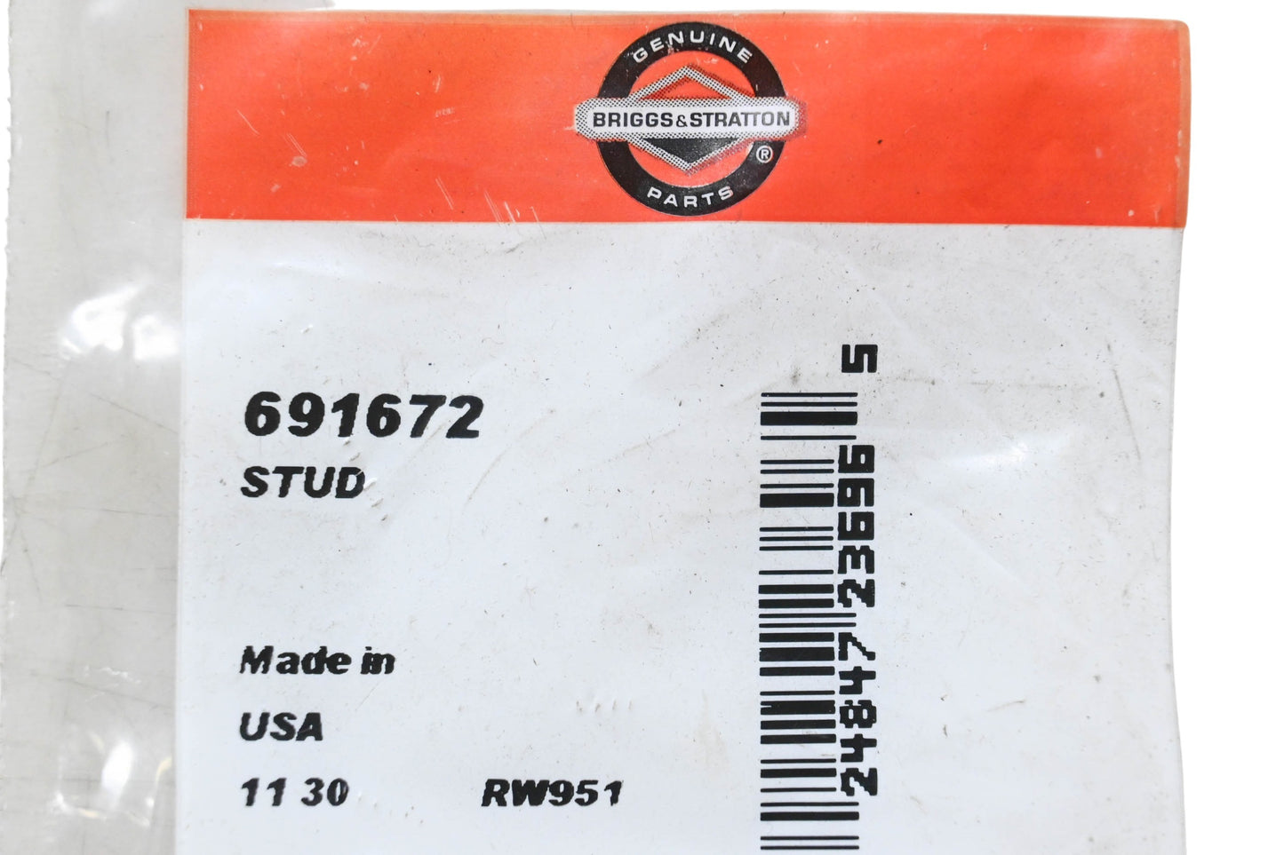 New OEM Briggs & Stratton 691672 Stud NOS