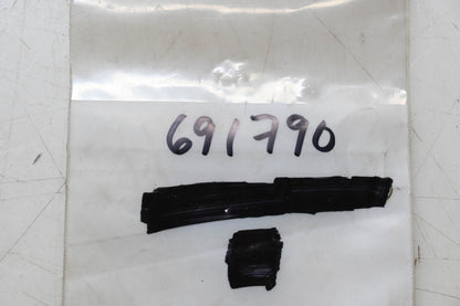 New OEM Briggs & Stratton 691790 Governed Idle Spring NOS