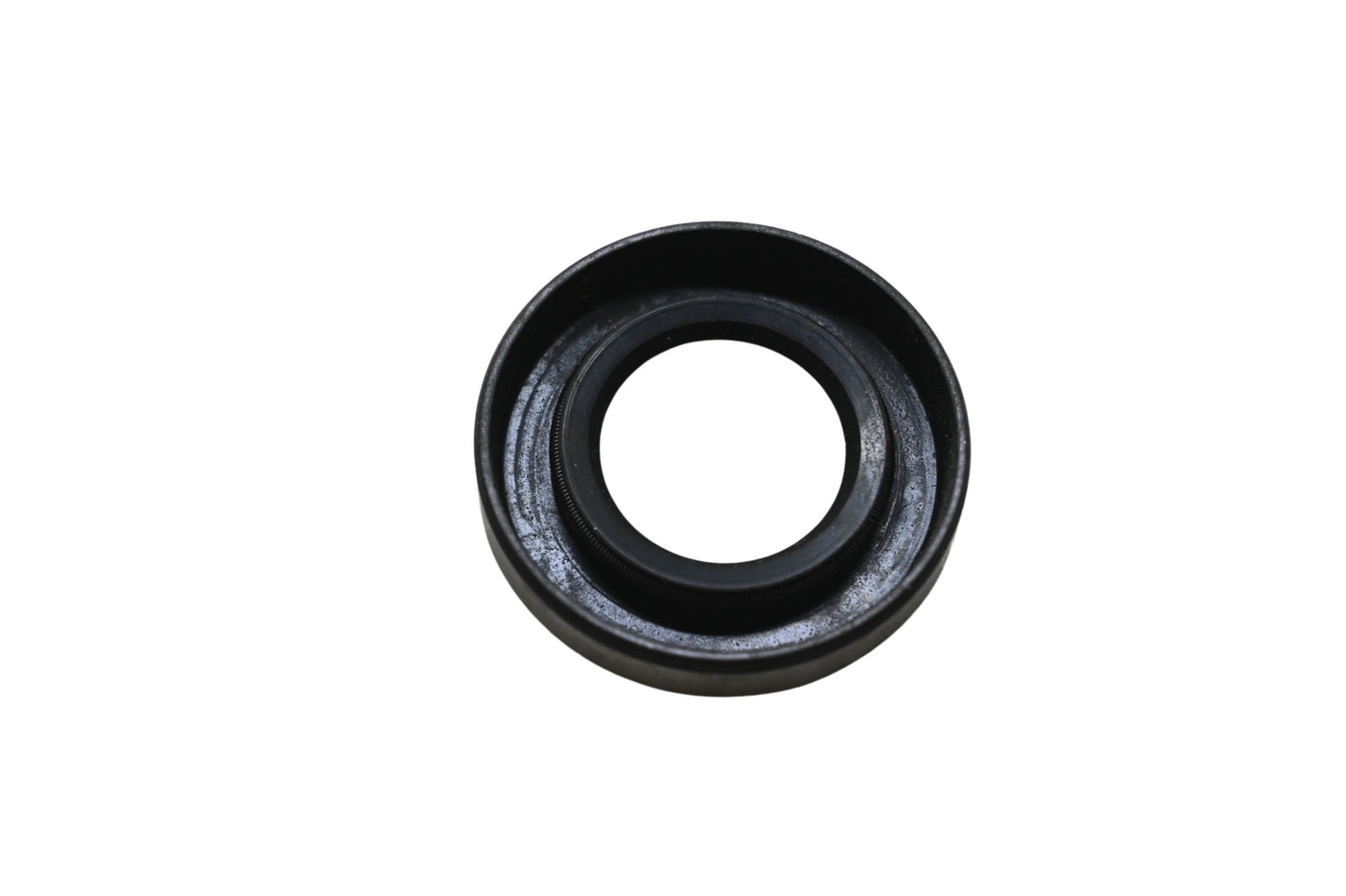 New OEM Briggs & Stratton 19011, 691582 Oil Seal NOS