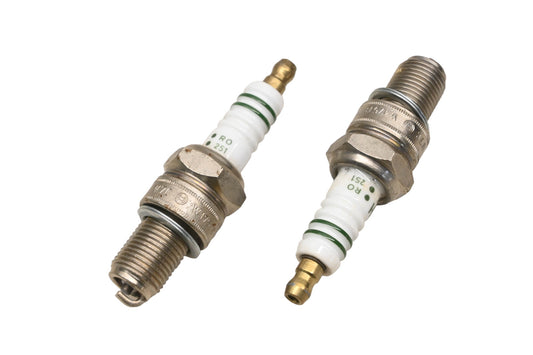 Bosch W7C, W175T2 Spark Plugs Qty 2 NOS