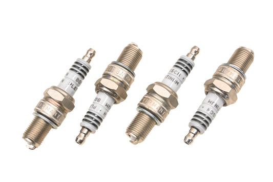 Bosch WR8CP Platinum Spark Plugs Qty 4 NOS