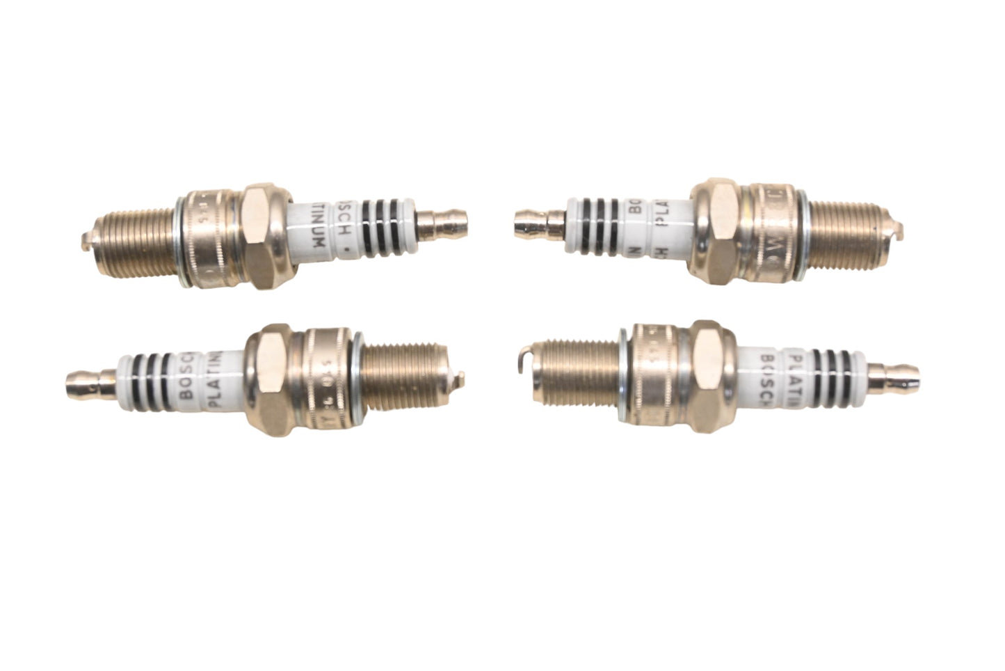 Bosch WR8CP Platinum Spark Plugs Qty 4 NOS