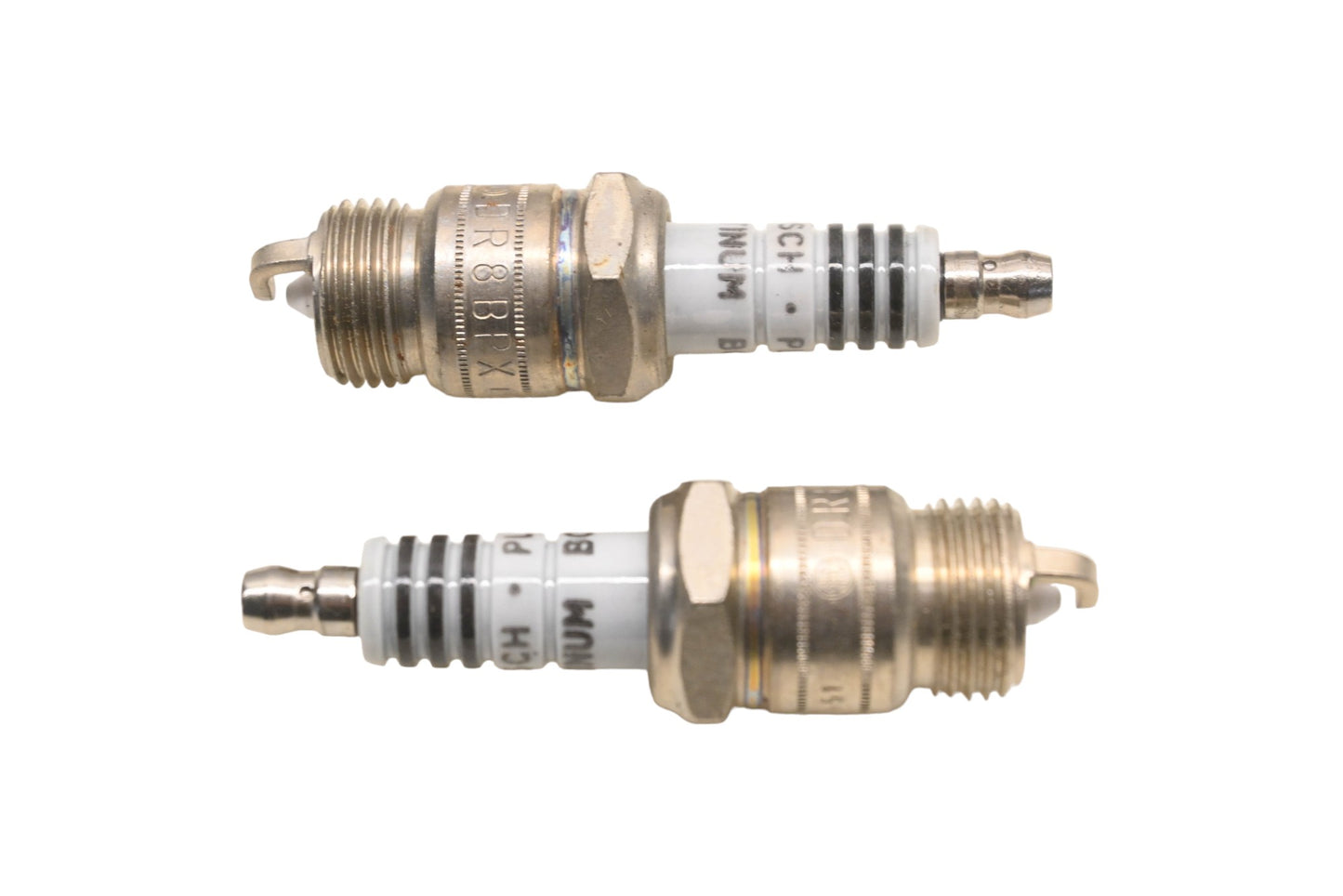Bosch DR8BPX Platinum Spark Plugs Qty 2 NOS