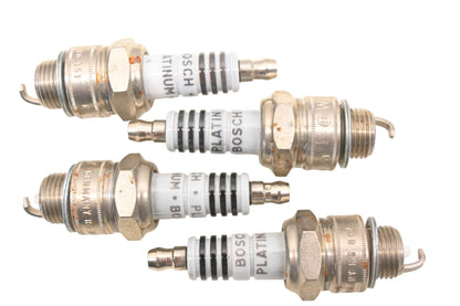Bosch WR9FPZ Platinum Spark Plugs Qty 4 NOS