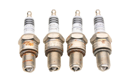Bosch WR5CP Platinum Spark Plugs Qty 4 NOS