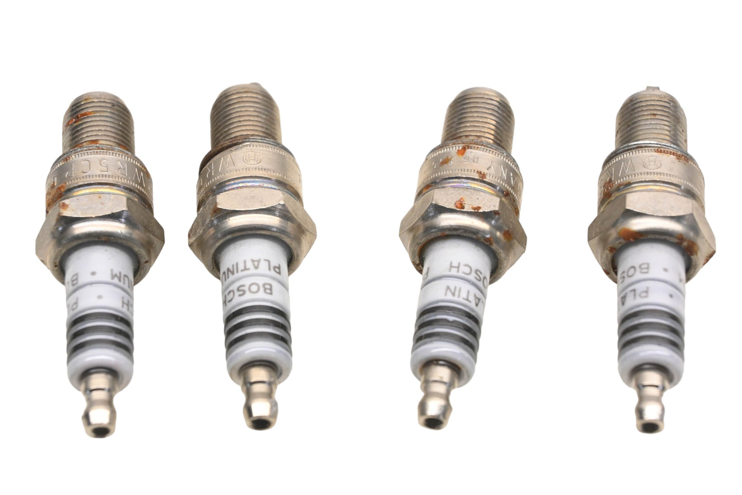 Bosch WR5CP Platinum Spark Plugs Qty 4 NOS