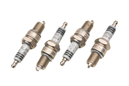Bosch WR9DP Platinum Spark Plugs Qty 4 NOS