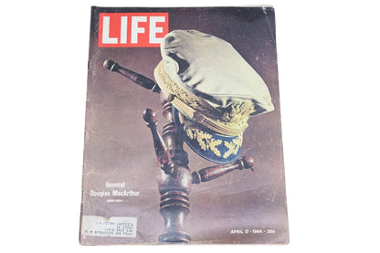LIFE DK026-11 April 17, 1964 Magazine