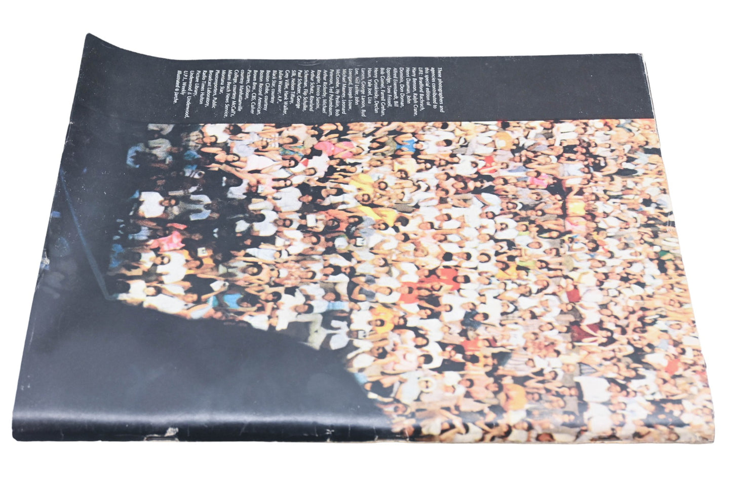 LIFE DK026-13 1968 'The Kennedys" Special Edition Magazine