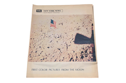 New York News DK026-30 Sunday Special Edition First Color Photos From The Moon