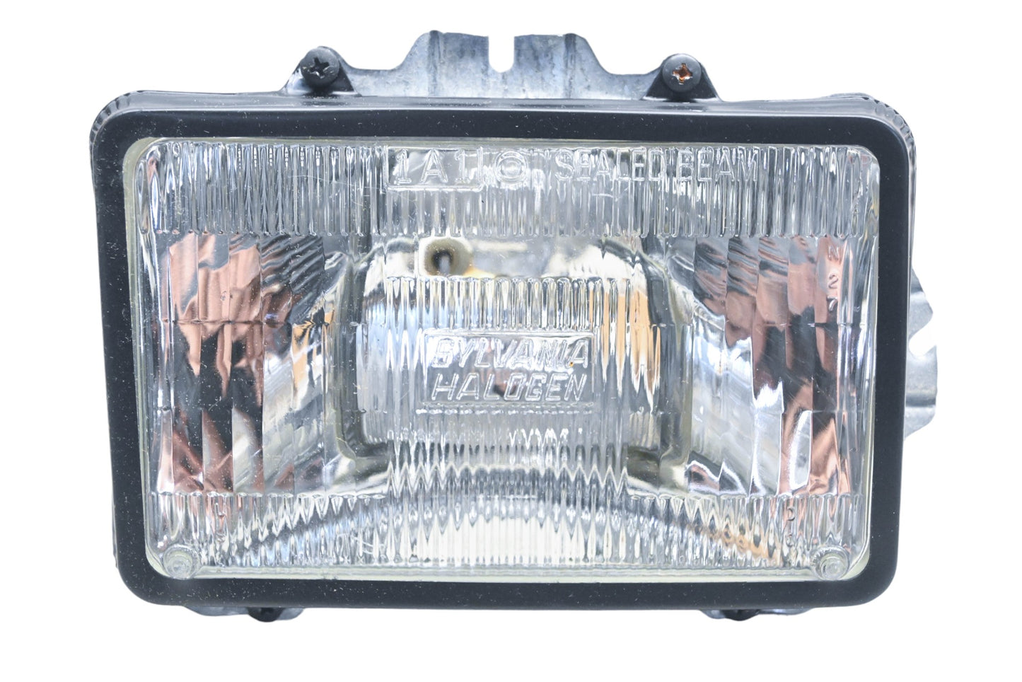 Aftermarket 16501471, HLC-530 Sylvania Halogen Headlamp NOS