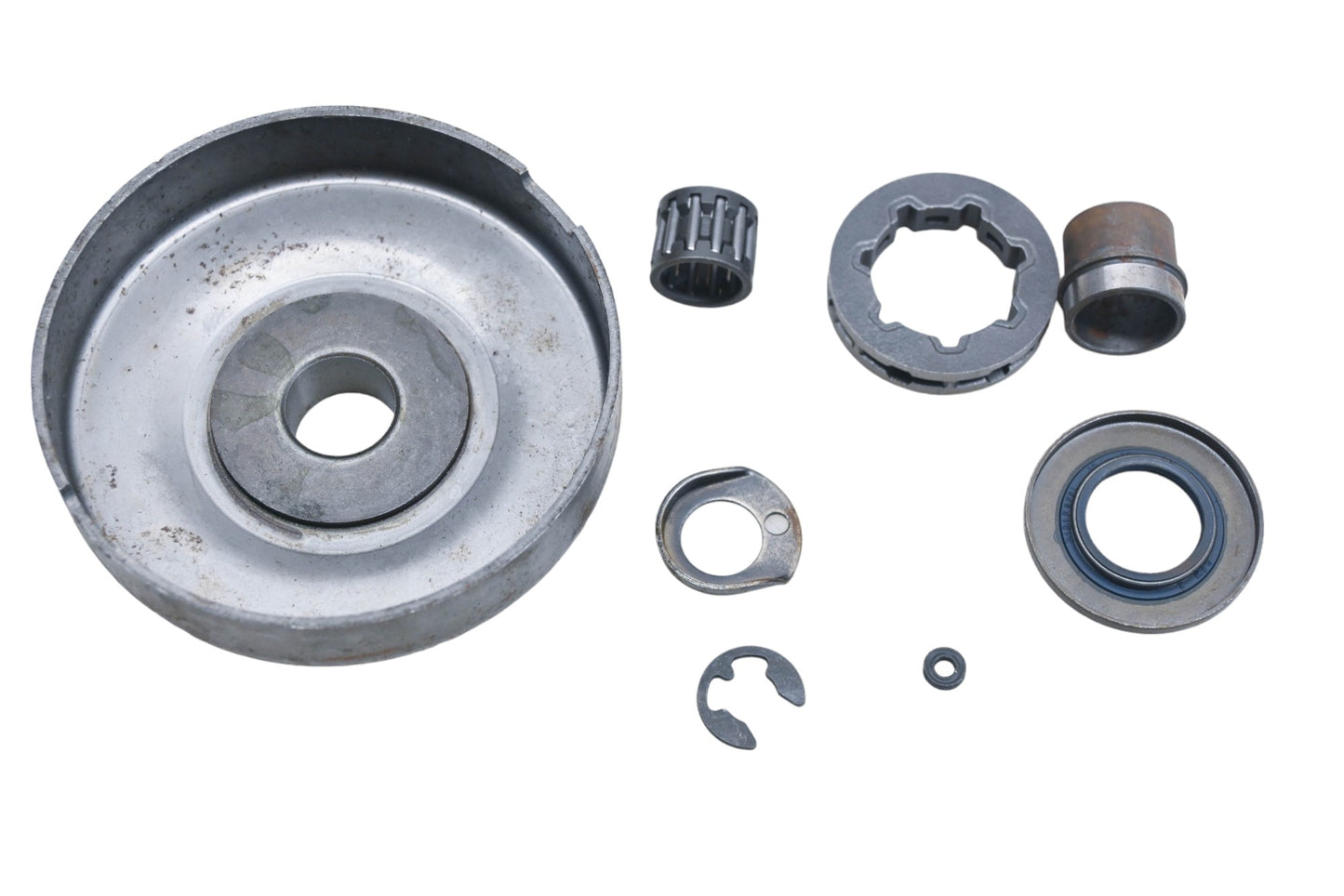 New OEM Husqvarna 5037546-01, 503754601 Clutch Drum Sprocket Kit NOS