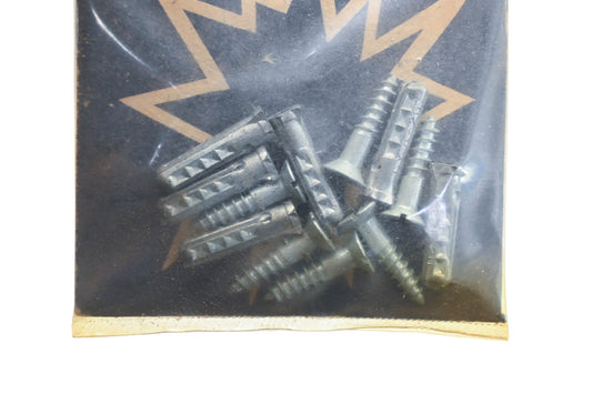 Globemaster 40860 8 x 3/4" Anchor Plug & Screws Qty 6 NOS