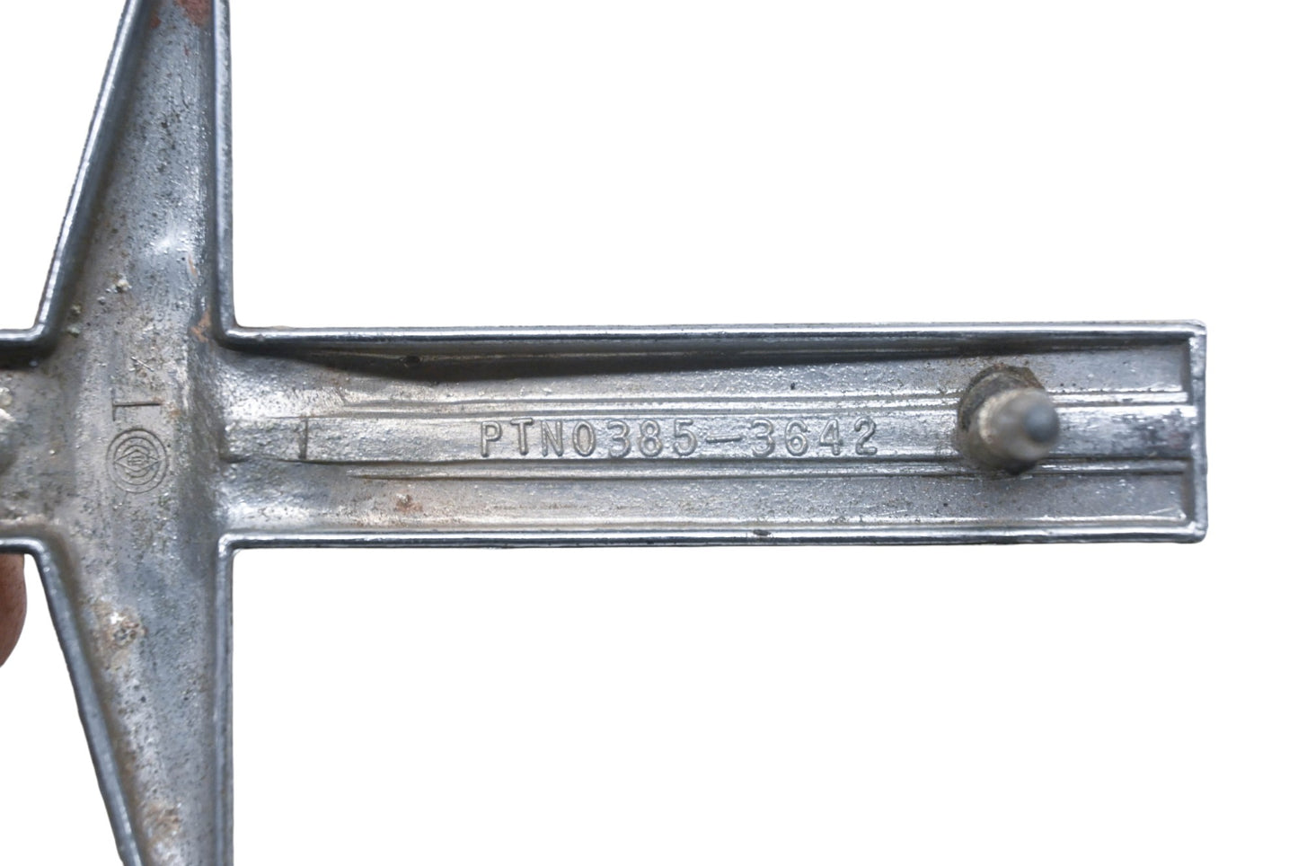 General Motors 3870755, PTN0385-3842 Monza Emblem