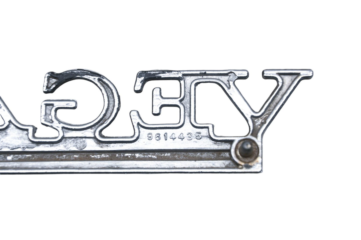 Chevrolet 9814435 Vega Emblem