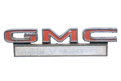 GMC 646067 2500 V-Eight Emblem