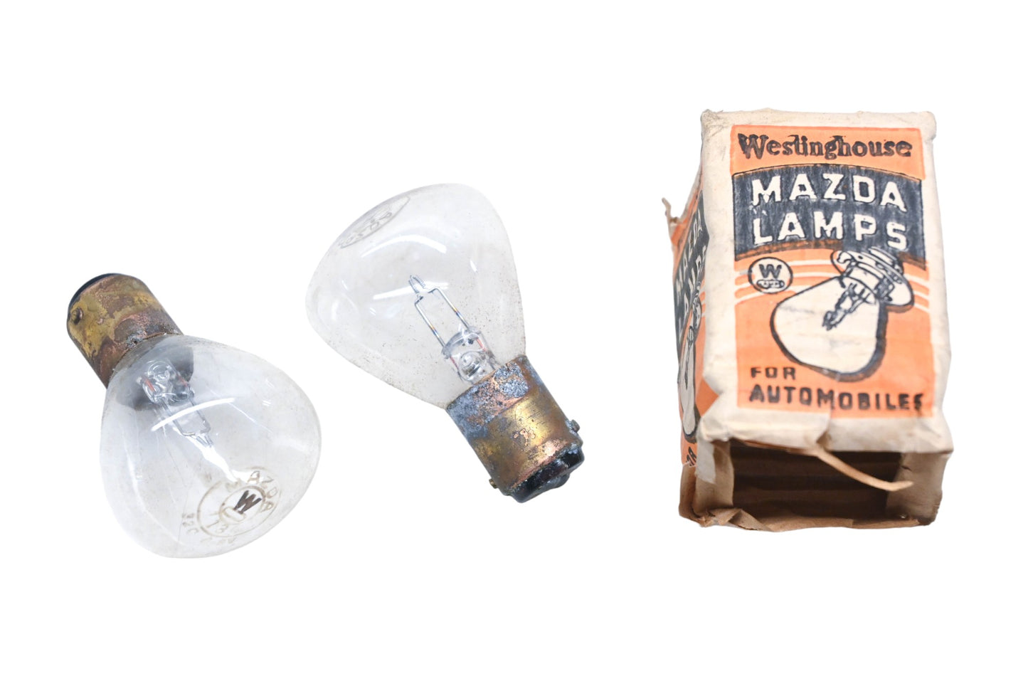 Westinghouse 1134 Mazda 32C 6-8v Light Bulbs Qty 2 NOS