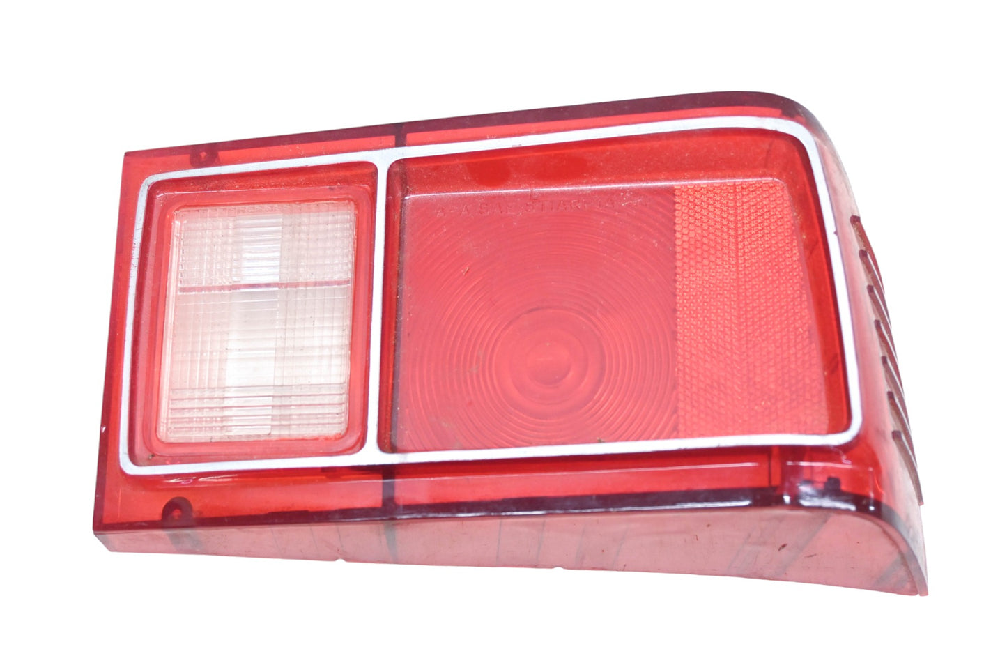 AMC 5966812, STIARP1A-72 Righthand Taillight Lens